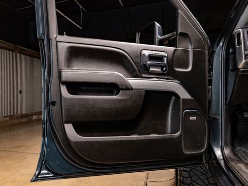 Used 2018 Chevrolet Silverado 1500 LTZ Z71 w/ LTZ Plus Package image 30