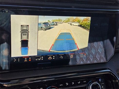 Used 2024 GMC Sierra 1500 AT4 w/ Technology Package image 10