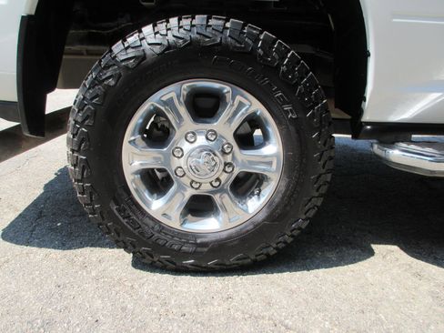 Used 2025 RAM 2500 Big Horn AWD/4WD image 30