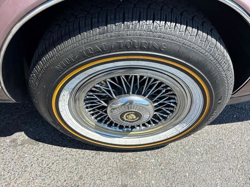 Used 1987 Cadillac Seville FWD image 16