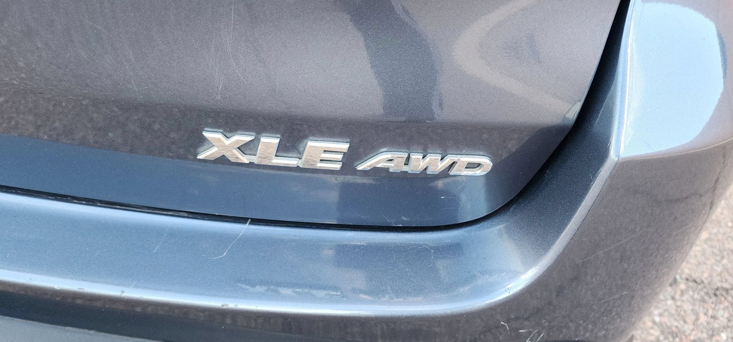 Used 2018 Toyota Highlander XLE AWD/4WD image 8