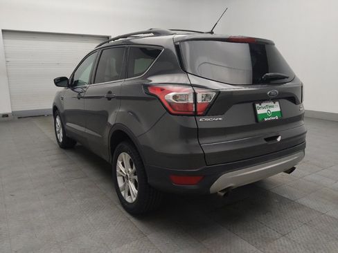 Used 2018 Ford Escape SE FWD image 5