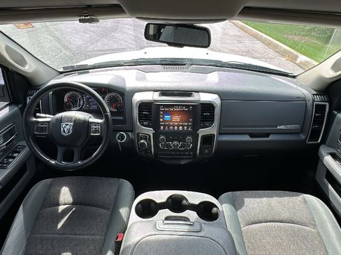 Used 2017 RAM 1500 Big Horn AWD/4WD image 30