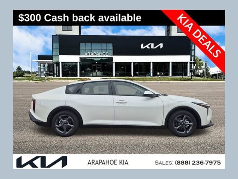 New 2026 Kia K4 LXS image 1