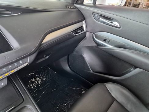Used 2021 Cadillac XT4 Premium Luxury w/ Cold Weather Package FWD image 27