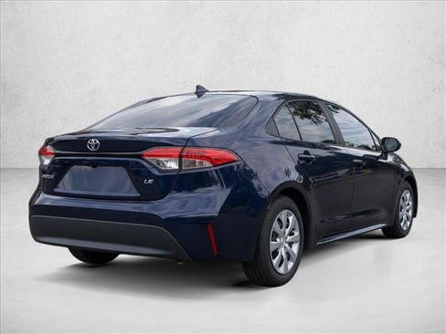 Used 2024 Toyota Corolla LE FWD image 7