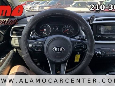 Used 2018 Kia Sorento L FWD image 33