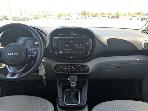 Certified 2023 Kia Soul LX FWD image 19