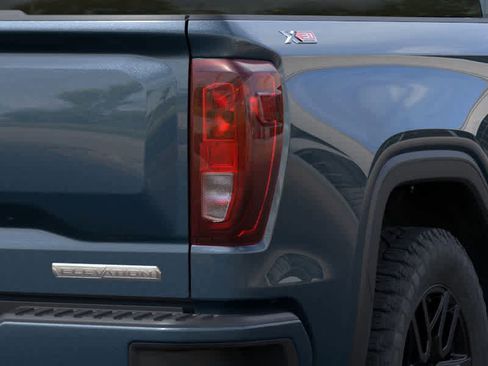 New 2026 GMC Sierra 1500 Elevation image 11