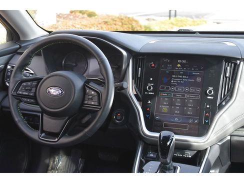 Certified 2025 Subaru Outback Onyx Edition image 18