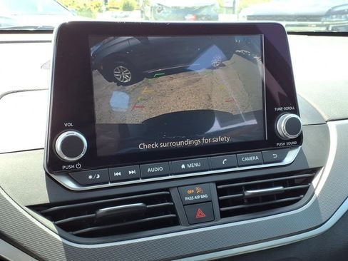 Used 2023 Nissan Altima 2.5 SR FWD image 19