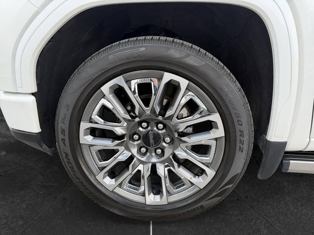 Used 2024 GMC Sierra 1500 Denali Ultimate AWD/4WD image 9