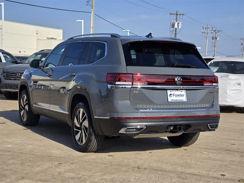 New 2026 Volkswagen Atlas SEL image 3