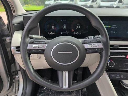 Used 2025 Hyundai Tucson SEL FWD image 22