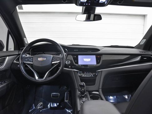 Used 2023 Cadillac XT6 Sport image 25