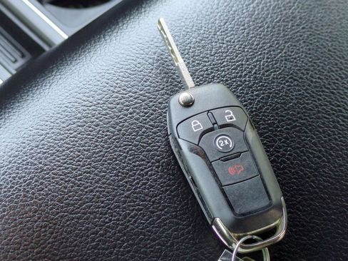 Used 2018 Ford F150 XLT w/ Equipment Group 302A Luxury image 40