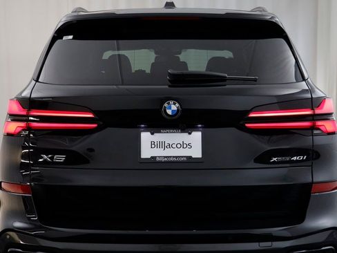 New 2026 BMW X5 xDrive40i w/ M Sport Package AWD/4WD image 16
