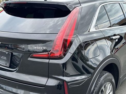 Certified 2025 Cadillac XT4 Premium Luxury AWD/4WD image 6
