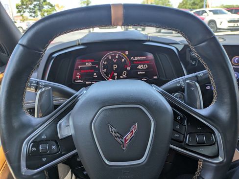 Used 2021 Chevrolet Corvette Stingray Preferred Cpe w/ Chrome Exterior Badge Package RWD image 17