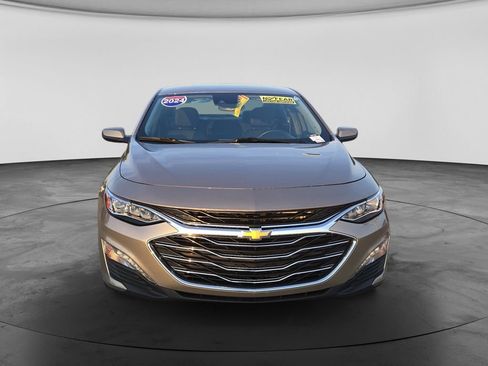 Used 2024 Chevrolet Malibu LT FWD image 2