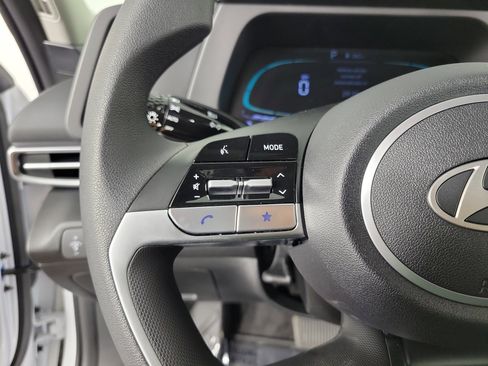 New 2025 Hyundai Elantra Blue image 22