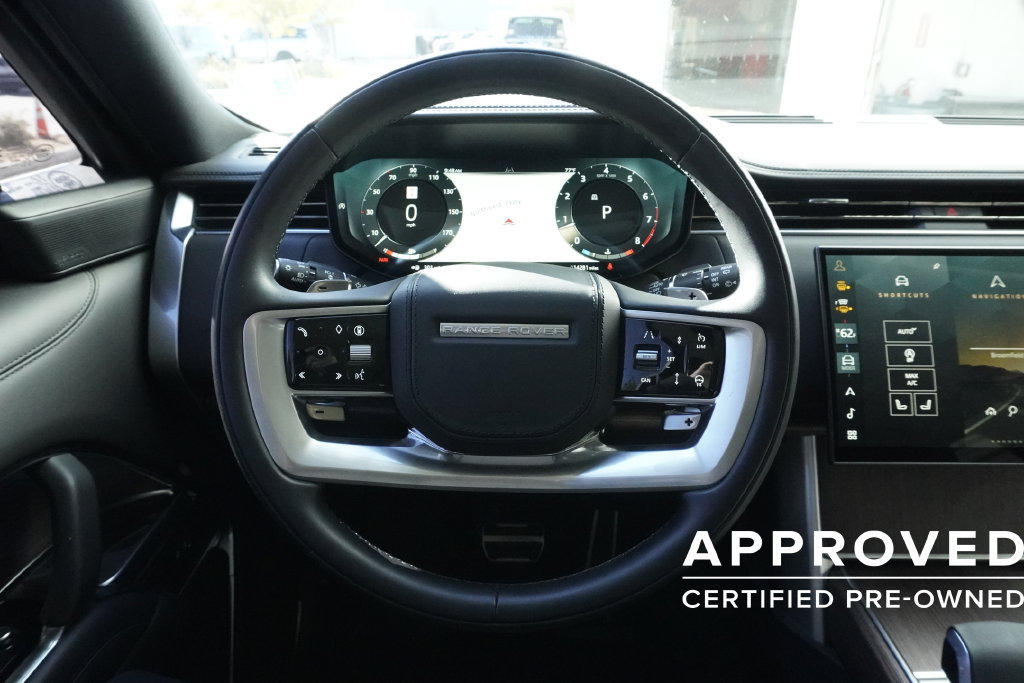 Used 2026 Land Rover Range Rover SE AWD/4WD image 10