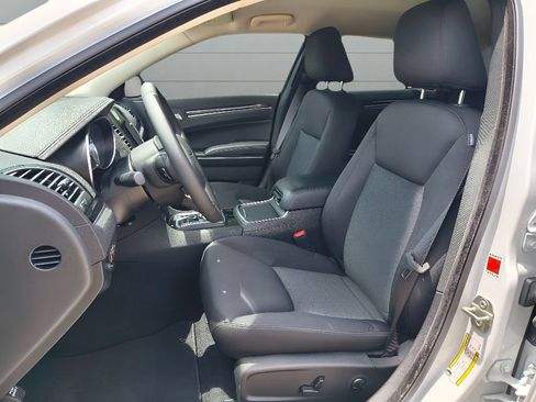 Used 2023 Chrysler 300 Touring w/ Sport Appearance Package RWD image 13