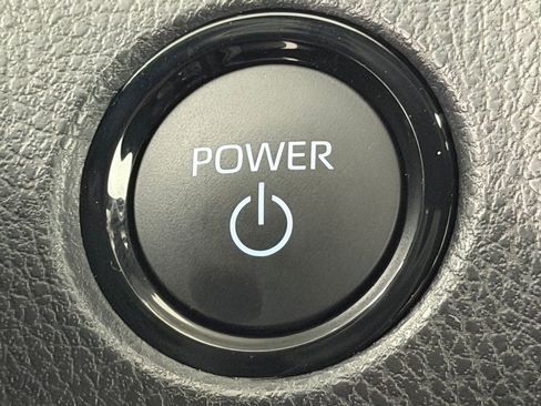 Used 2026 Toyota Camry SE image 28