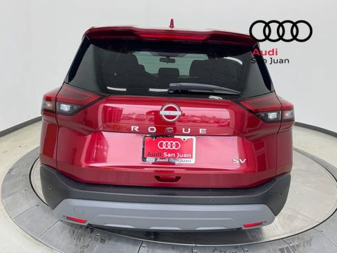 Used 2023 Nissan Rogue SV image 12