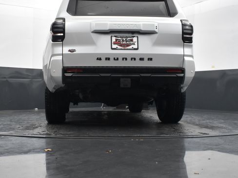 Used 2025 Toyota 4Runner TRD Sport Premium AWD/4WD image 39