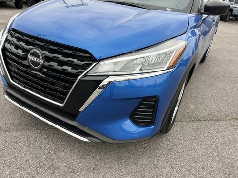 Certified 2025 Nissan Kicks Play S FWD image 9