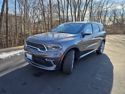 Used 2021 Dodge Durango Citadel w/ Premium Entertainment Group image 4