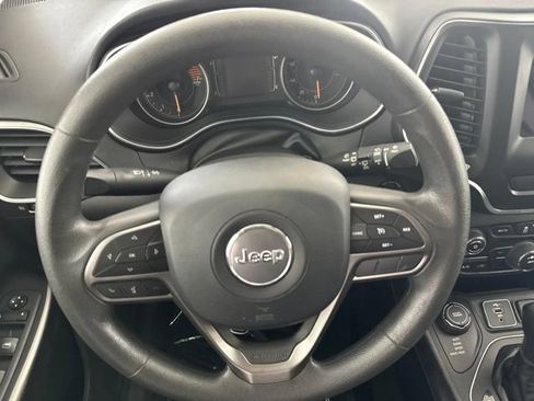Used 2020 Jeep Cherokee Latitude AWD/4WD image 23