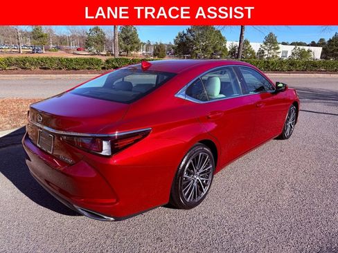 Certified 2025 Lexus ES 350 w/ Premium Package image 7