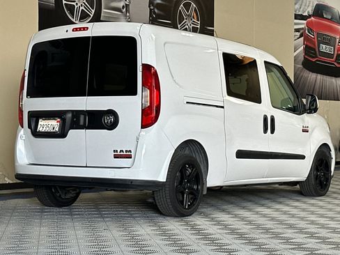 Used 2017 RAM ProMaster City Tradesman w/ Rear Back-up Camera Group FWD image 4