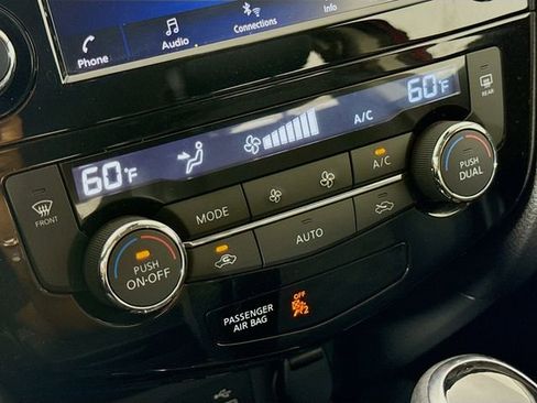 Certified 2022 Nissan Rogue Sport SV w/ Technology Package image 16