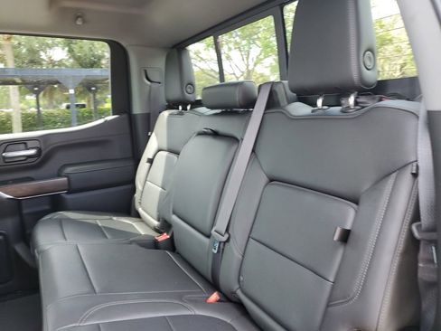 Used 2021 GMC Sierra 1500 SLT w/ SLT Premium Package image 12