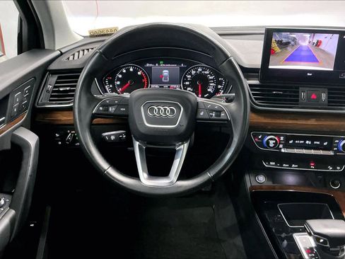 Used 2023 Audi Q5 2.0T Premium w/ Convenience Package image 8