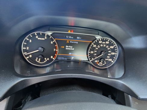 Used 2024 Nissan Altima 2.5 SV FWD image 12