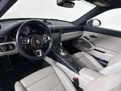 Certified 2017 Porsche 911 Carrera S RWD image 4