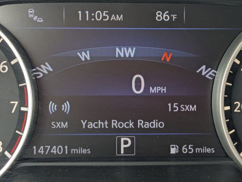 Used 2015 Nissan Murano Platinum w/ Platinum Technology Package FWD image 17