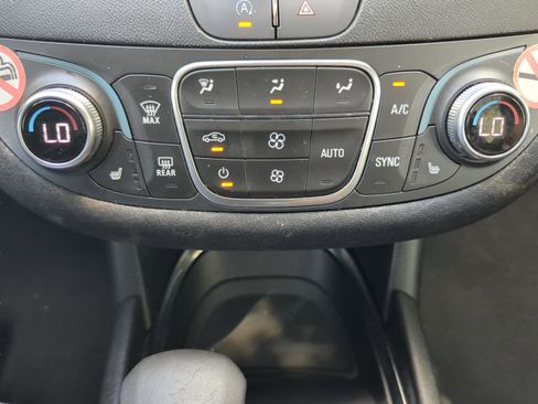 Used 2024 Chevrolet Malibu LT image 15