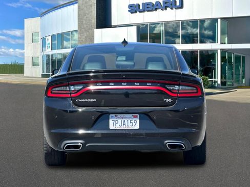 Used 2015 Dodge Charger R/T w/ Premium Group RWD image 7