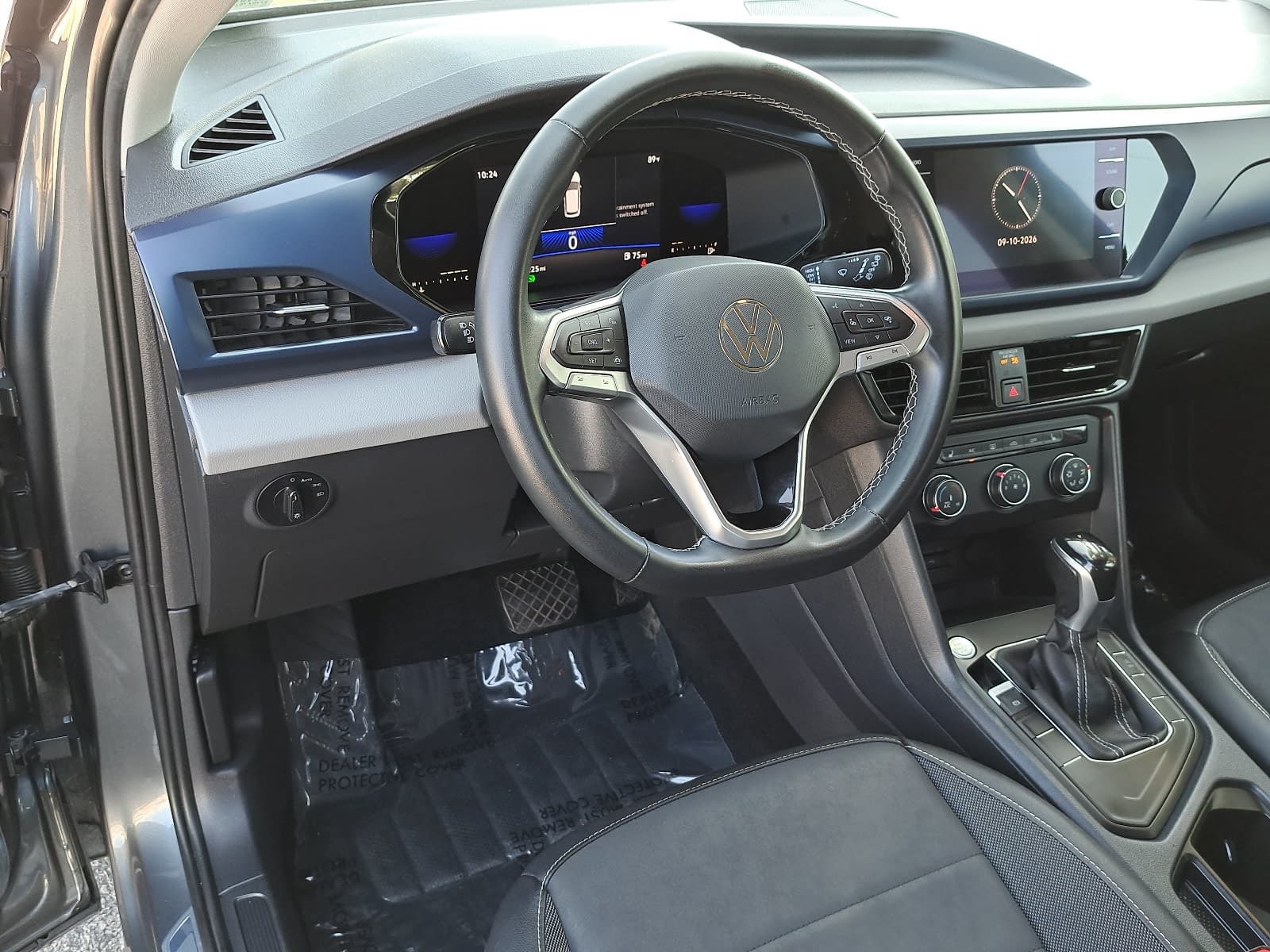 Used 2022 Volkswagen Taos SE FWD image 16