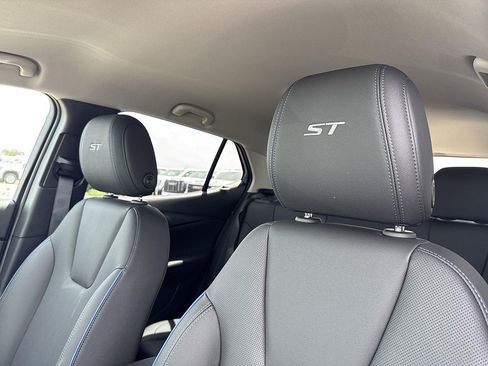 New 2026 Buick Encore GX Sport Touring FWD image 21