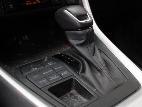 Used 2023 Toyota RAV4 XLE Premium AWD/4WD image 15
