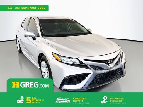 Used 2022 Toyota Camry SE w/ Convenience Package FWD image 1