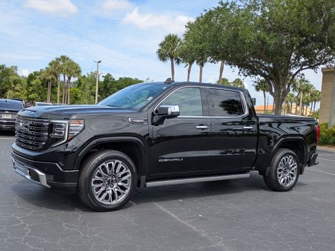 Used 2026 GMC Sierra 1500 Denali Ultimate AWD/4WD image 2