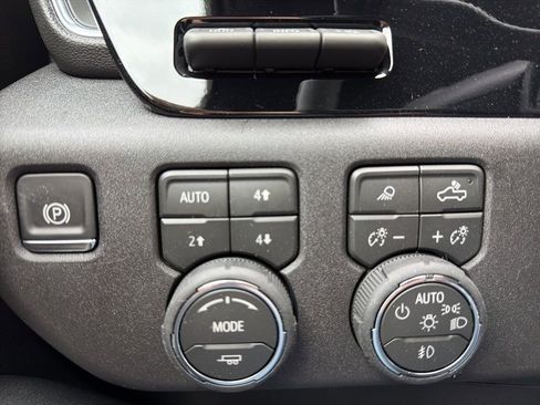 New 2026 Chevrolet Silverado 2500 High Country w/ High Country Premium Package AWD/4WD image 23