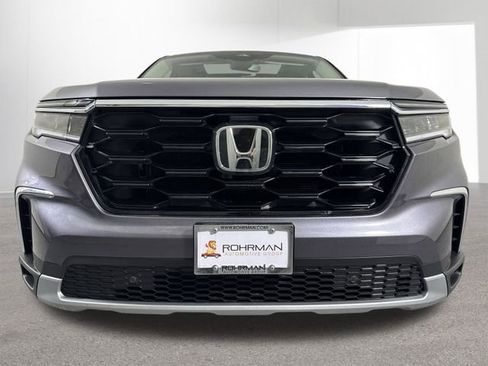 Used 2025 Honda Pilot Touring image 28